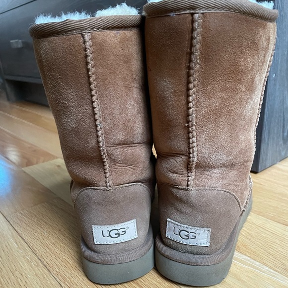 UGG Classic Chestnut - Picture 3 of 4